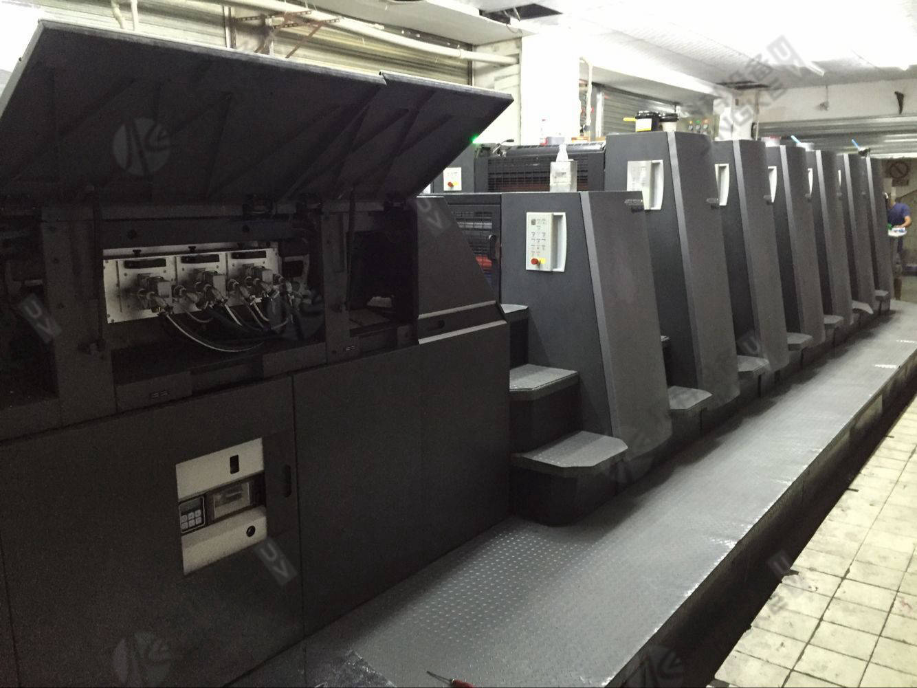 海德堡CD740胶印机加装UV设备2